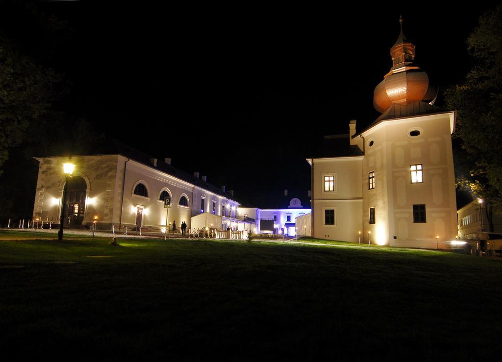 Chateau Appony Buitenkant foto
