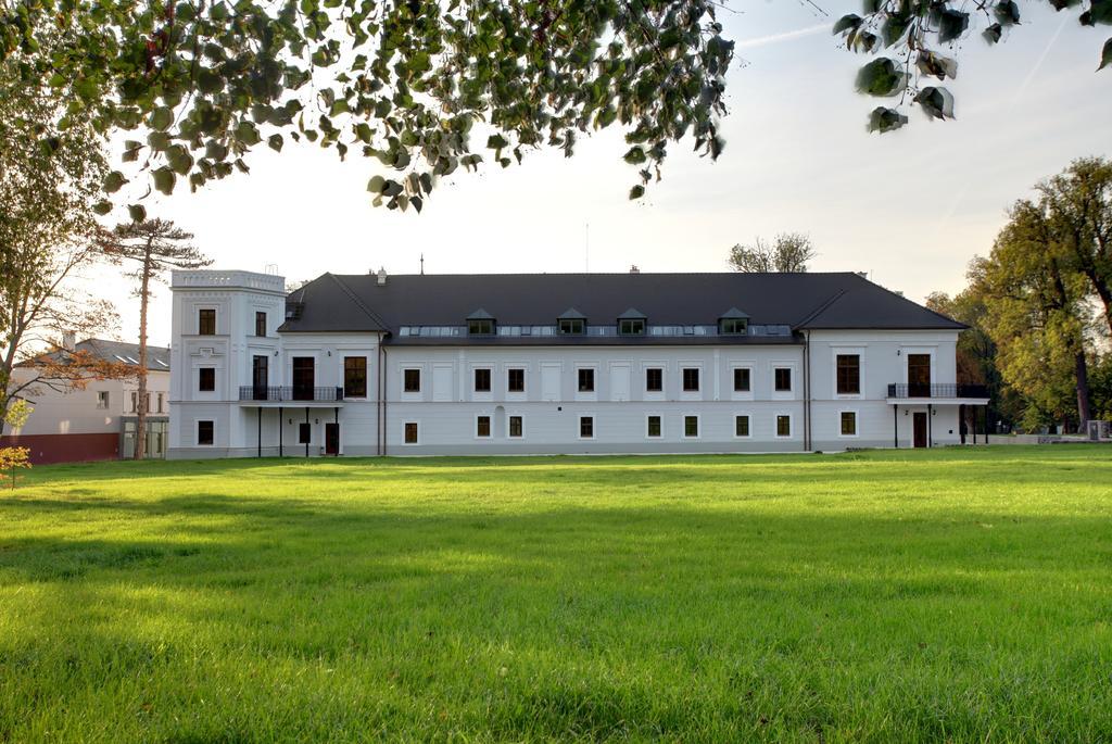 Chateau Appony Buitenkant foto