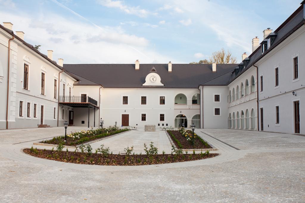 Chateau Appony Buitenkant foto