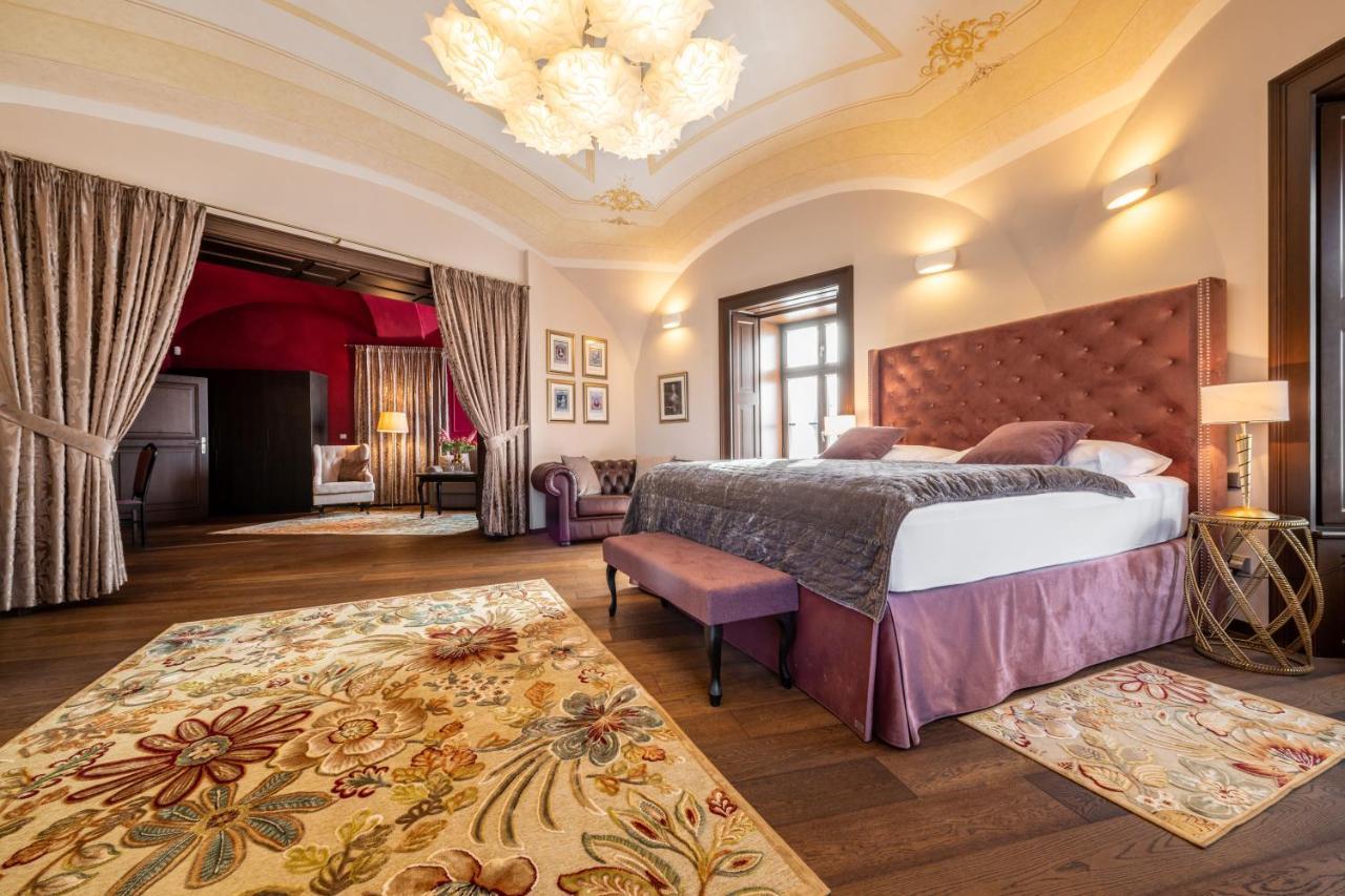 Chateau Appony Buitenkant foto